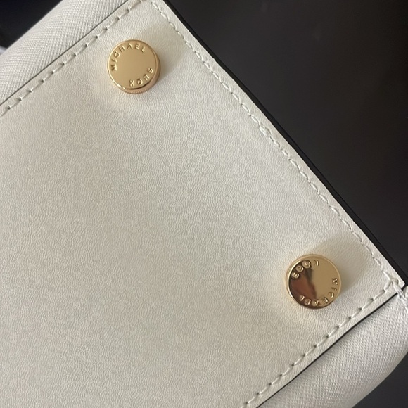 Michael Kors Bag - Picture 11 of 12